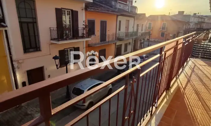 Rexer-Sparanise-Intero-edificio-in-vendita-in-via-Via-F-De-Renzis-a-Sparanise-Altro