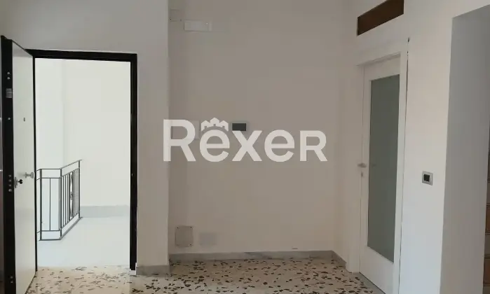Rexer-Sparanise-Intero-edificio-in-vendita-in-via-Via-F-De-Renzis-a-Sparanise-Altro