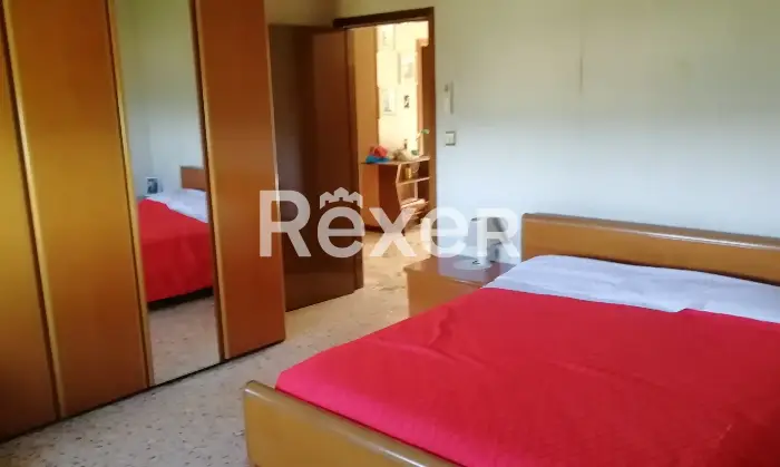 Rexer-Urbino-IMMOBILE-DI-GROSSE-DIMENSIONI-CameraDaLetto