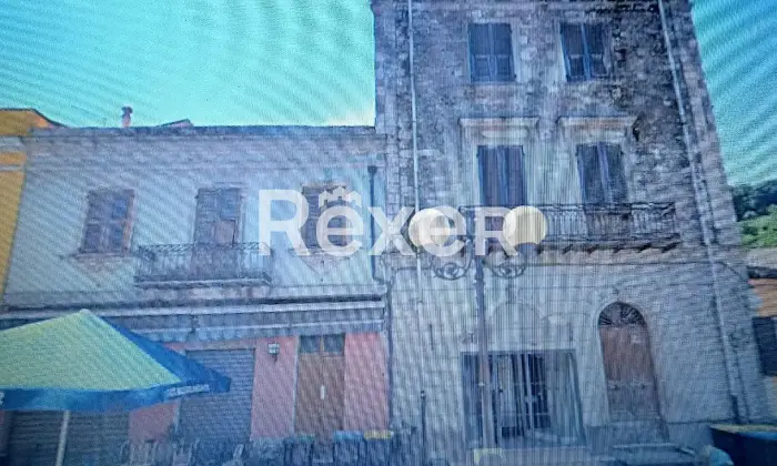 Rexer-Bonorva-Appartamento-Storico-con-Ampio-Giardino-in-Centro-Corso-Umberto-Altro