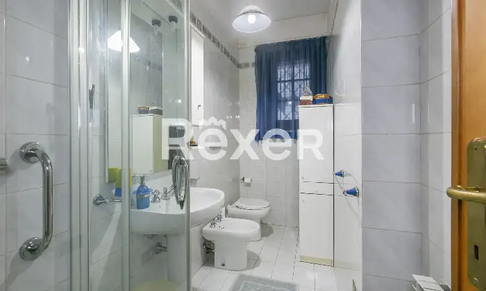 Rexer-Roma-Porzione-di-villa-bifamiliare-su-quattro-livelli-con-ampi-spazi-esterni-e-box-triplo-Altro