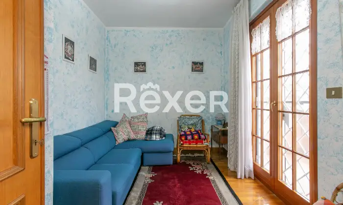 Rexer-Roma-Porzione-di-villa-bifamiliare-su-quattro-livelli-con-ampi-spazi-esterni-e-box-triplo-Altro