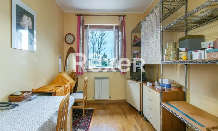 Rexer-Roma-Porzione-di-villa-bifamiliare-su-quattro-livelli-con-ampi-spazi-esterni-e-box-triplo-Altro