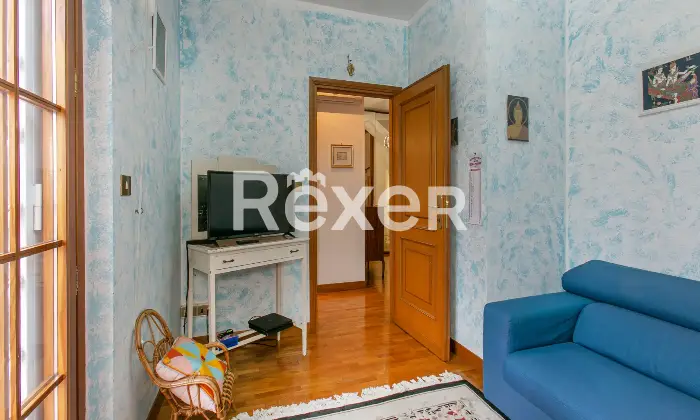 Rexer-Roma-Porzione-di-villa-bifamiliare-su-quattro-livelli-con-ampi-spazi-esterni-e-box-triplo-Altro