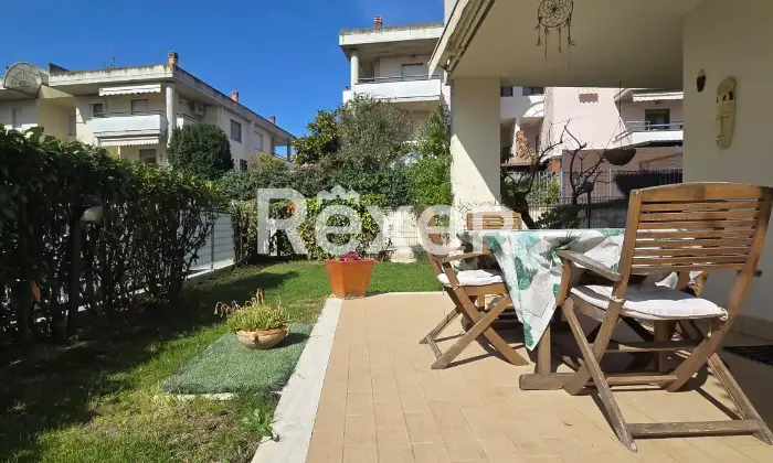 Rexer-Spoltore-Appartamento-su-Due-Livelli-con-Ampio-Giardino-e-Box-Auto-Altro