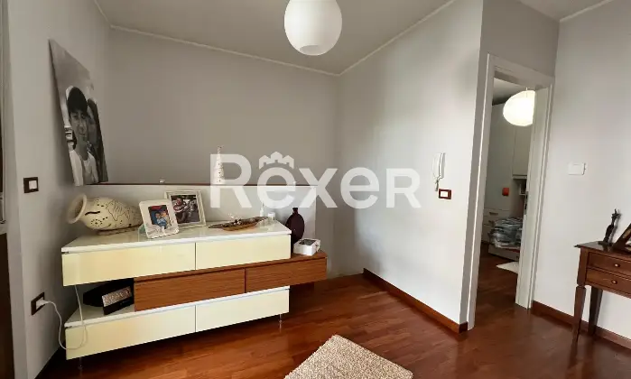 Rexer-Spoltore-Appartamento-su-Due-Livelli-con-Ampio-Giardino-e-Box-Auto-Altro