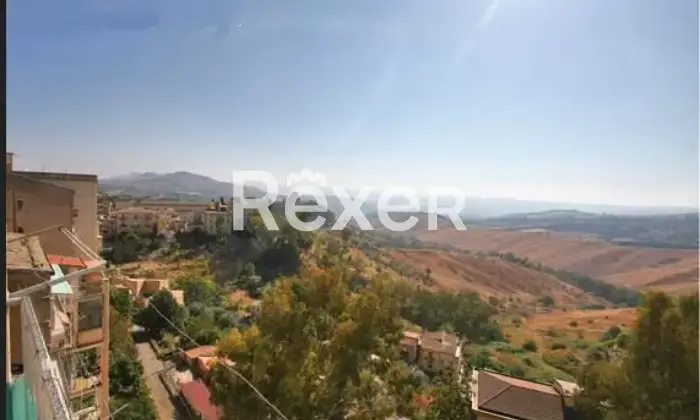 Rexer-Caltanissetta-Vendesi-appartamento-ampio-e-luminoso-in-Viale-Amedeo-a-Caltanissetta-Altro