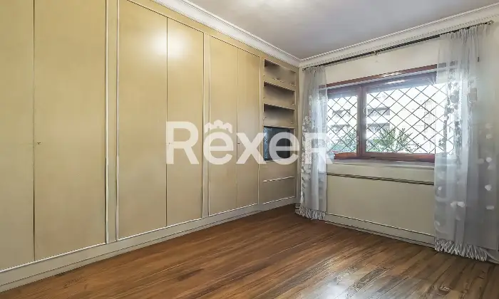 Rexer-Roma-Fonte-MeravigliosaQuadrilocale-con-doppio-posto-auto-e-cantina-Altro