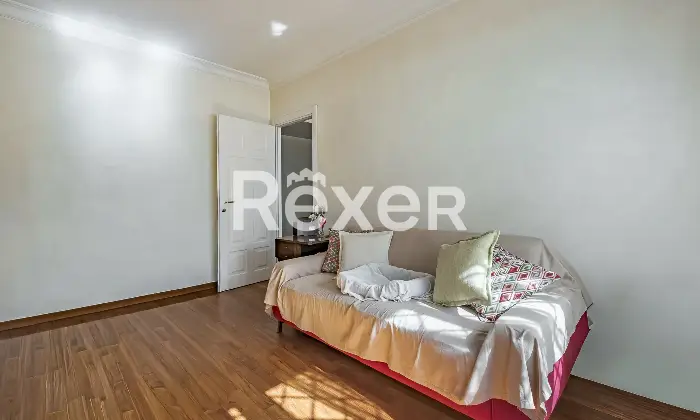 Rexer-Roma-Fonte-MeravigliosaQuadrilocale-con-doppio-posto-auto-e-cantina-Altro