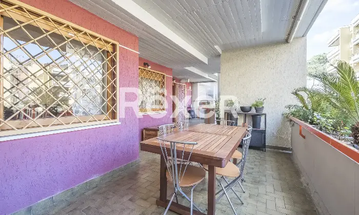 Rexer-Roma-Fonte-MeravigliosaQuadrilocale-con-doppio-posto-auto-e-cantina-Altro