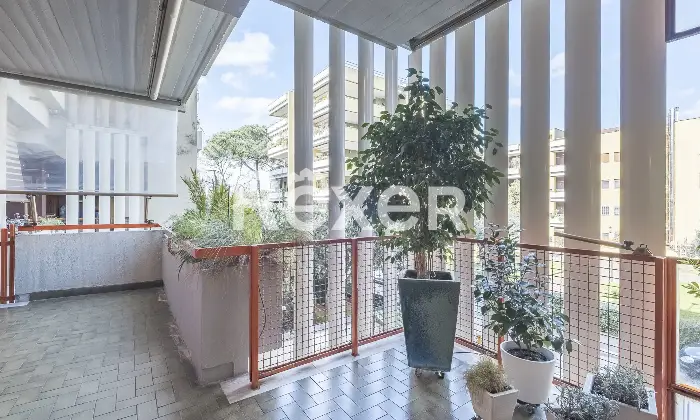 Rexer-Roma-Fonte-MeravigliosaQuadrilocale-con-doppio-posto-auto-e-cantina-Altro