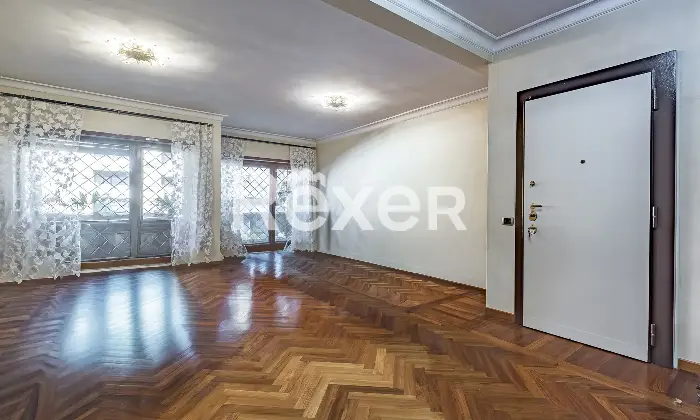 Rexer-Roma-Fonte-MeravigliosaQuadrilocale-con-doppio-posto-auto-e-cantina-Altro