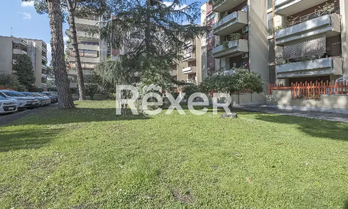 Rexer-Roma-Fonte-MeravigliosaQuadrilocale-con-doppio-posto-auto-e-cantina-Altro