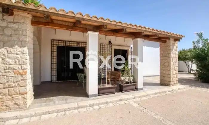 Rexer-Noto-Villa-in-vendita-Altro