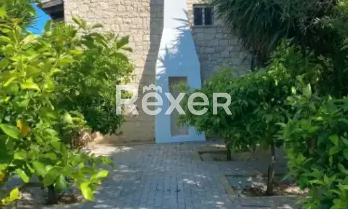 Rexer-Noto-Villa-in-vendita-Altro