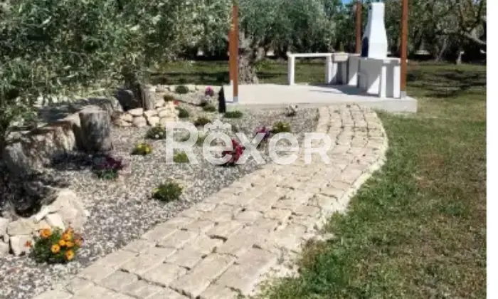 Rexer-Noto-Villa-in-vendita-Altro