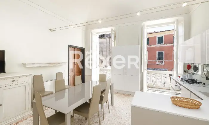 Rexer-Lerici-Prestigioso-immobile-depoca-finemente-ristrutturato-Altro