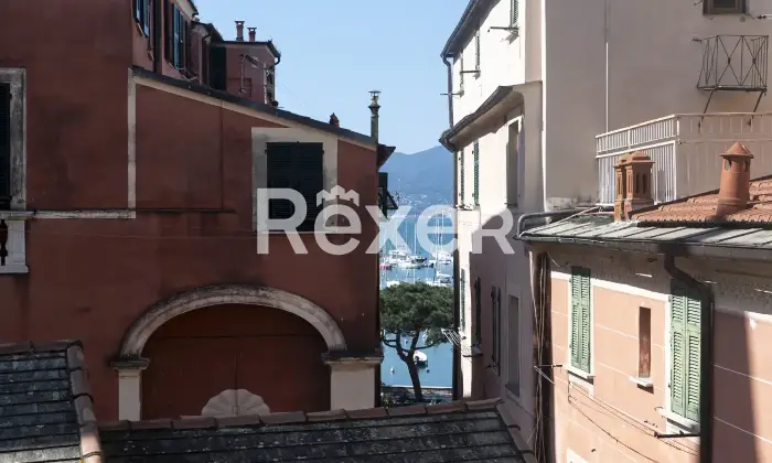 Rexer-Lerici-Prestigioso-immobile-depoca-finemente-ristrutturato-Altro