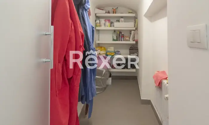 Rexer-Lerici-Prestigioso-immobile-depoca-finemente-ristrutturato-Altro