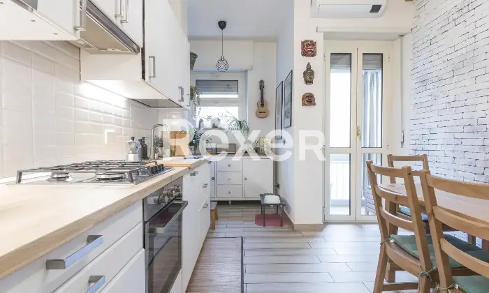 Rexer-Torino-Trilocale-al-secondo-piano-Altro