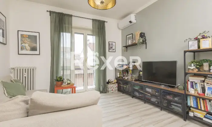 Rexer-Torino-Trilocale-al-secondo-piano-Altro