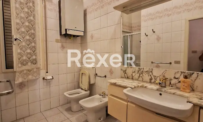 Rexer-Faenza-ottimo-appartamento-in-zona-prossima-al-centro-di-Faenza-Bagno