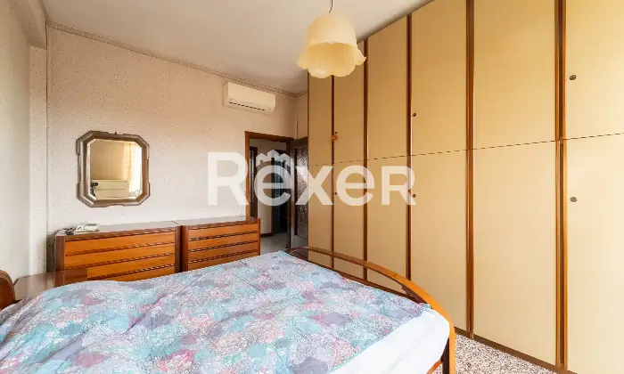 Rexer-Milano-Tre-locali-piano-alto-e-box-Altro