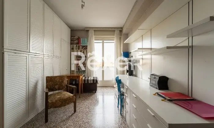 Rexer-Milano-Tre-locali-piano-alto-e-box-Altro