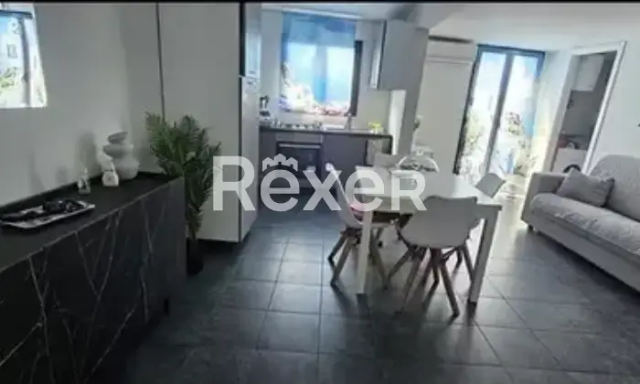 Rexer-Gela-Intero-stabile-in-vendita-in-Via-Cristoforo-Colombo-a-Gela-Altro