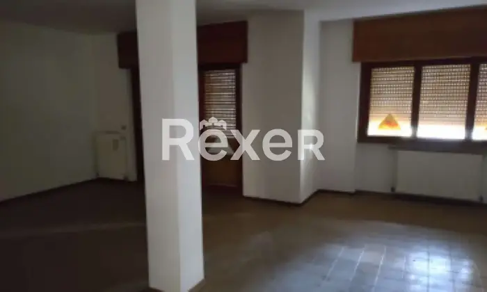 Rexer-Macerata-Stabile-Palazzo-in-vendita-a-Macerata-Altro