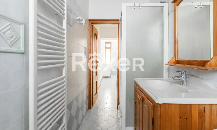 Rexer-Bollate-Bilocale-con-cucina-in-casa-di-corte-Bagno