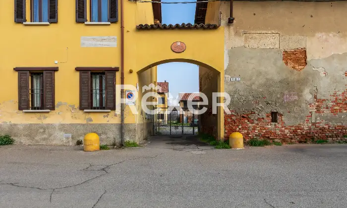 Rexer-Bollate-Bilocale-con-cucina-in-casa-di-corte-Zone-comuni