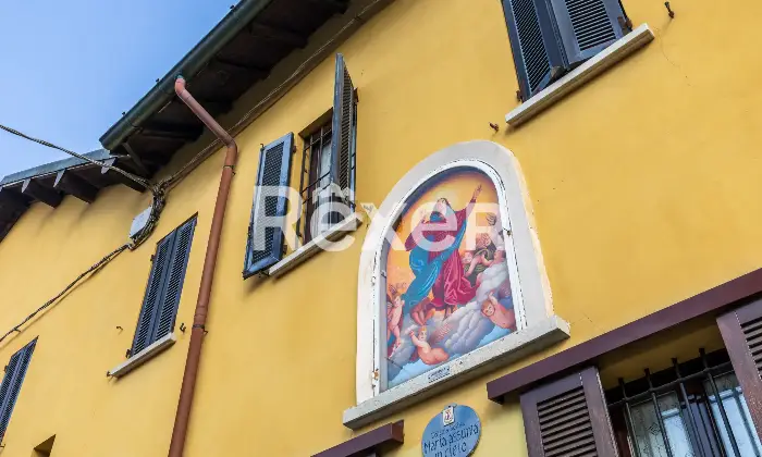 Rexer-Bollate-Bilocale-con-cucina-in-casa-di-corte-Dettagli