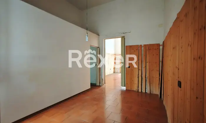 Rexer-Bari-Bilocale-con-doppio-ingresso-Altro