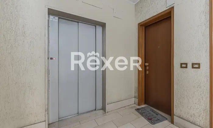 Rexer-Roma-Bilocale-ristrutturato-con-posto-auto-Altro