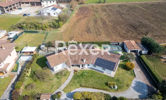 Rexer-Capodimonte-Castenedolo-Capo-di-Monte-Villa-singola-Altro