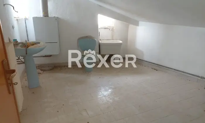 Rexer-Acerenza-Appartamento-su-due-livelli-con-mansarda-abitabile-e-ingresso-autonomo-Altro