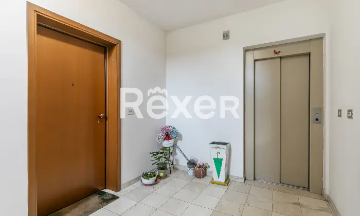 Rexer-Bologna-Appartamento-con-cantina-garage-e-posto-auto-Altro