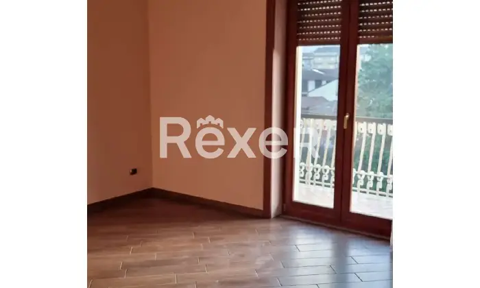 Rexer-Atripalda-Ampia-metratura-con-quasi-mq-di-balconate-vivibili-Altro