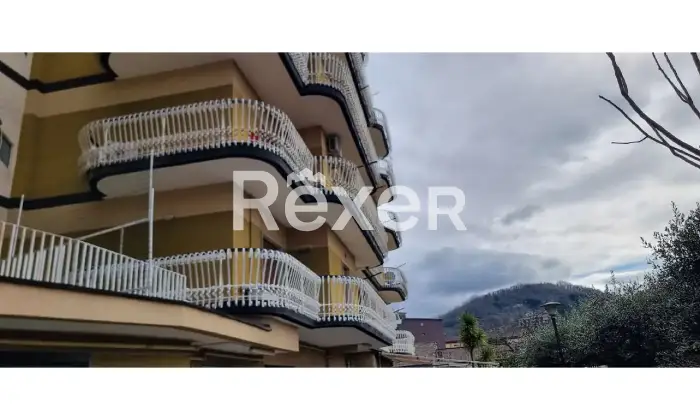 Rexer-Atripalda-Ampia-metratura-con-quasi-mq-di-balconate-vivibili-Altro