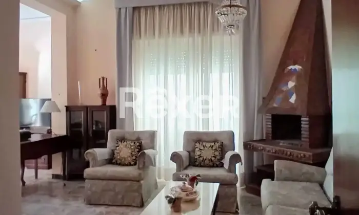 Rexer-Viterbo-Appartamento-di-ampie-dimensioni-Altro