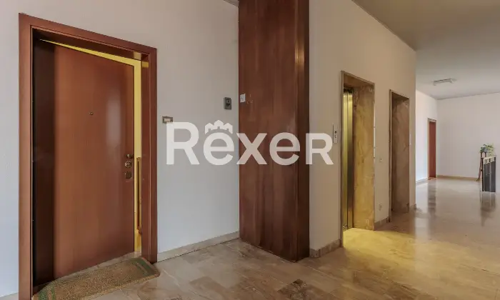 Rexer-Bergamo-MONOLOCALE-ULTIMO-PIANO-CENTRO-BERGAMO-Altro