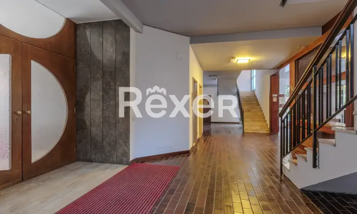 Rexer-Bergamo-MONOLOCALE-ULTIMO-PIANO-CENTRO-BERGAMO-Altro