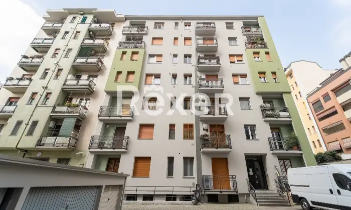 Rexer-Milano-Trilocale-con-doppi-balconi-e-cantina-Facciata