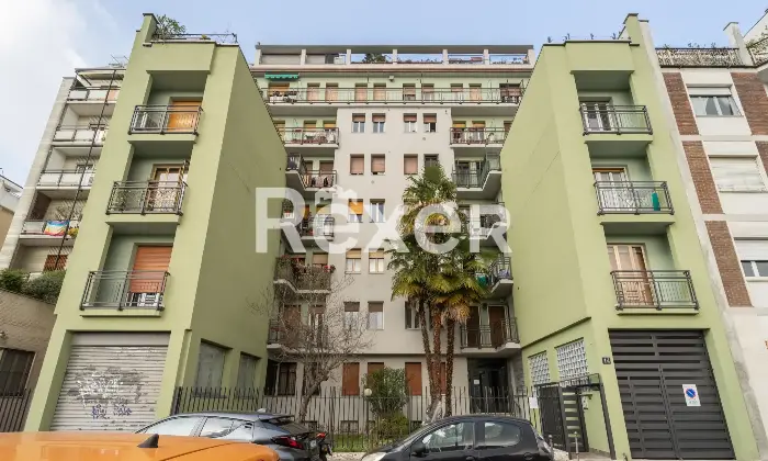 Rexer-Milano-Trilocale-con-doppi-balconi-e-cantina-Facciata