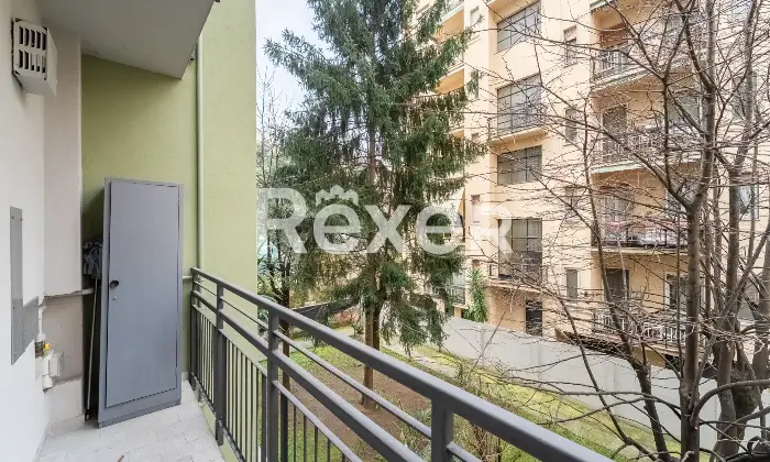 Rexer-Milano-Trilocale-con-doppi-balconi-e-cantina-Balcone