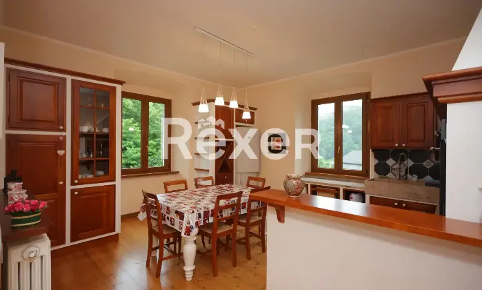 Rexer-Tornolo-Villa-storica-in-Fraz-Santa-Maria-del-Taro-Altro