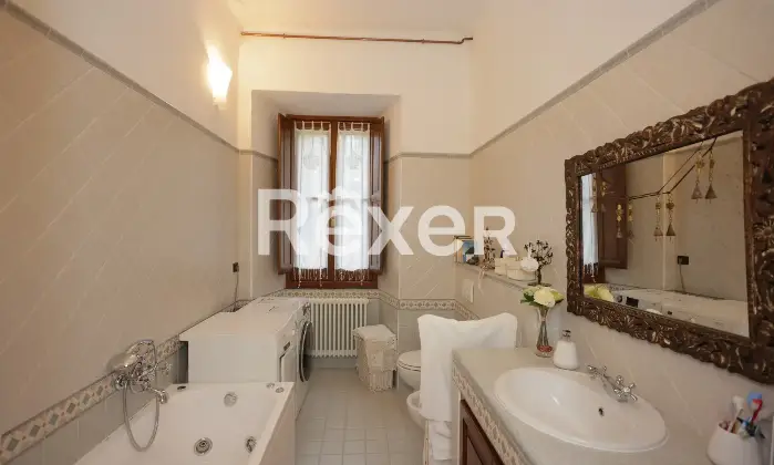 Rexer-Tornolo-Villa-storica-in-Fraz-Santa-Maria-del-Taro-Altro