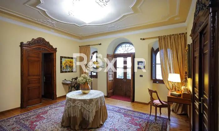 Rexer-Tornolo-Villa-storica-in-Fraz-Santa-Maria-del-Taro-Altro