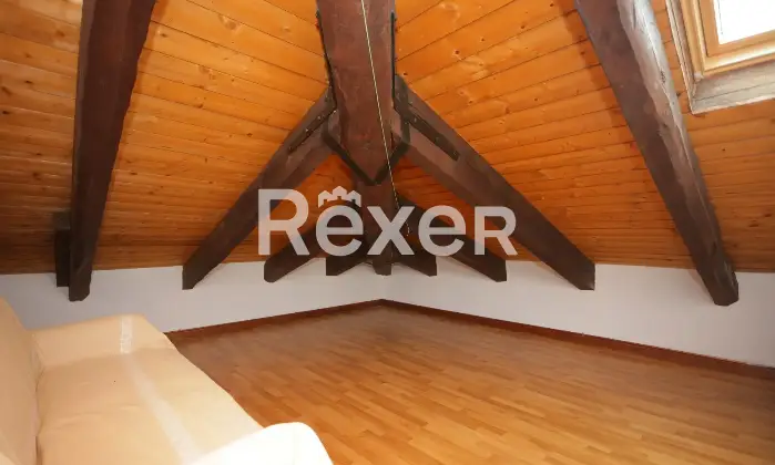 Rexer-Tornolo-Villa-storica-in-Fraz-Santa-Maria-del-Taro-Altro